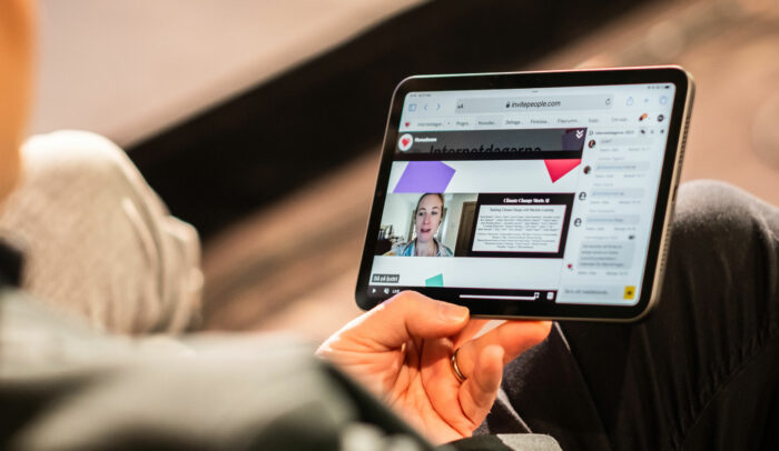 Sasha Luccioni talade under Internetdagarna 2023.